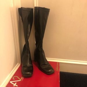 Aerosoles Make Two Black stretch 013 size 6 boots
